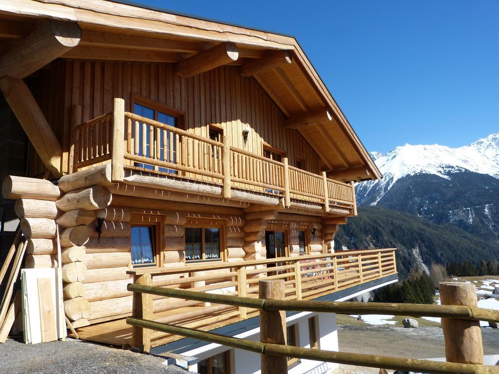 Holzberghof Apartment Umhausen Exterior photo