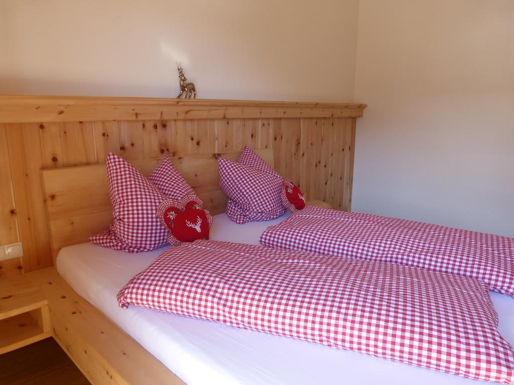 Holzberghof Apartment Umhausen Room photo